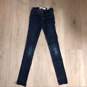 Abercrombie & Fitch | Super Skinny High Rise